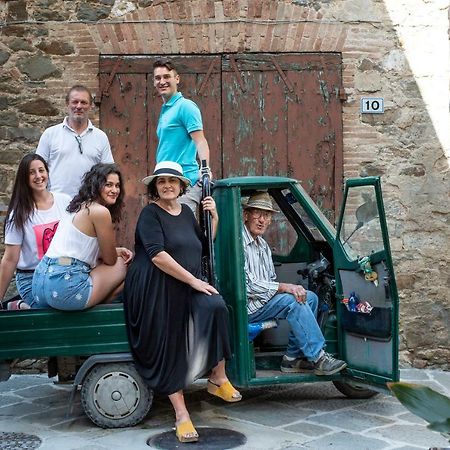 הוילה Castelnuovo dellʼAbate La Casa Di Alice מראה חיצוני תמונה