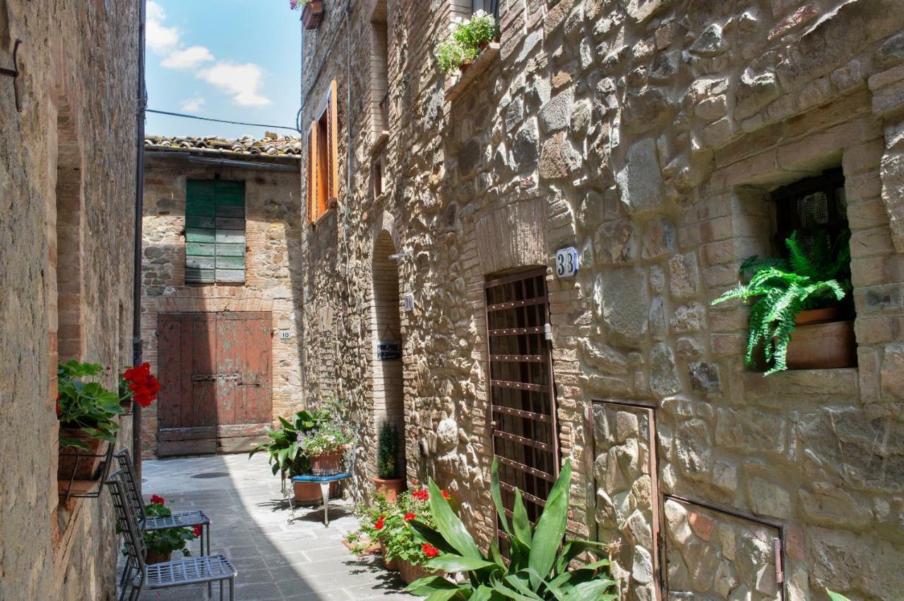 הוילה Castelnuovo dellʼAbate La Casa Di Alice מראה חיצוני תמונה