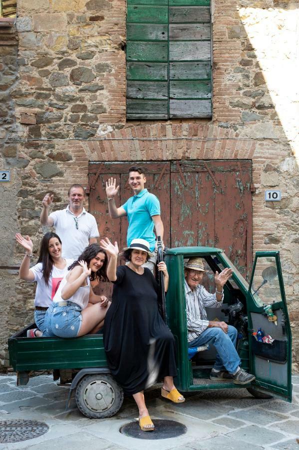 הוילה Castelnuovo dellʼAbate La Casa Di Alice מראה חיצוני תמונה